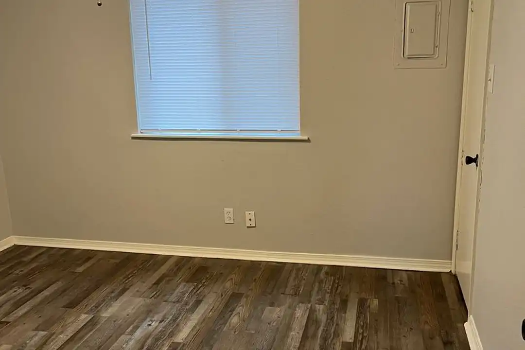 301 N 18th St unit 4 - View 4