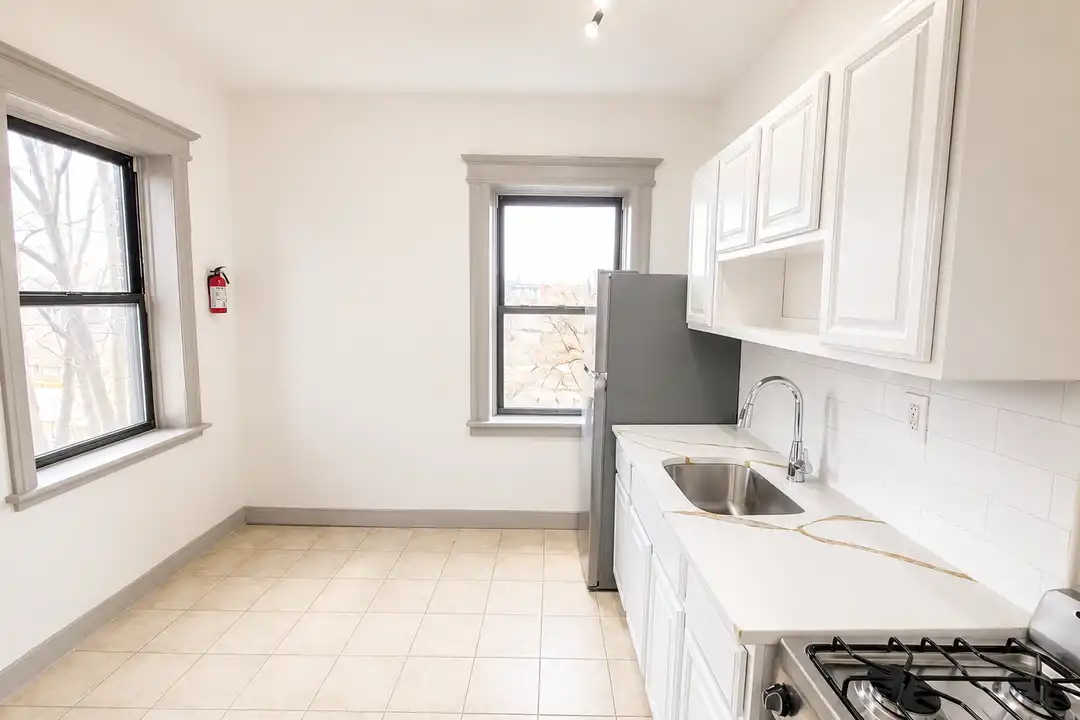 66 N Grove St unit 4c – photo 1