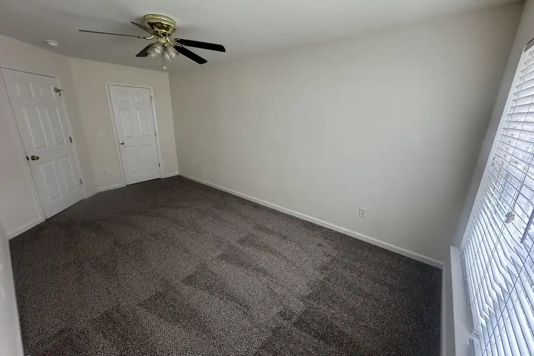3011 Barrymore St unit 100 – pohled 6