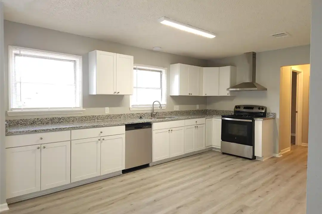 6301 Anderson St - View 6