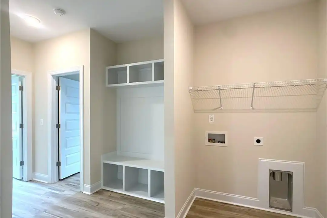 2421 Colgate Dr - View 6