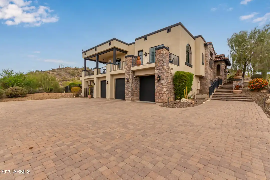 36138 N Summit Dr - View 4