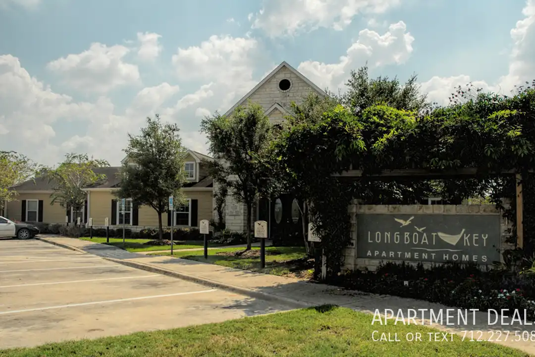 10187 Windmill Lakes Blvd – pohled 3