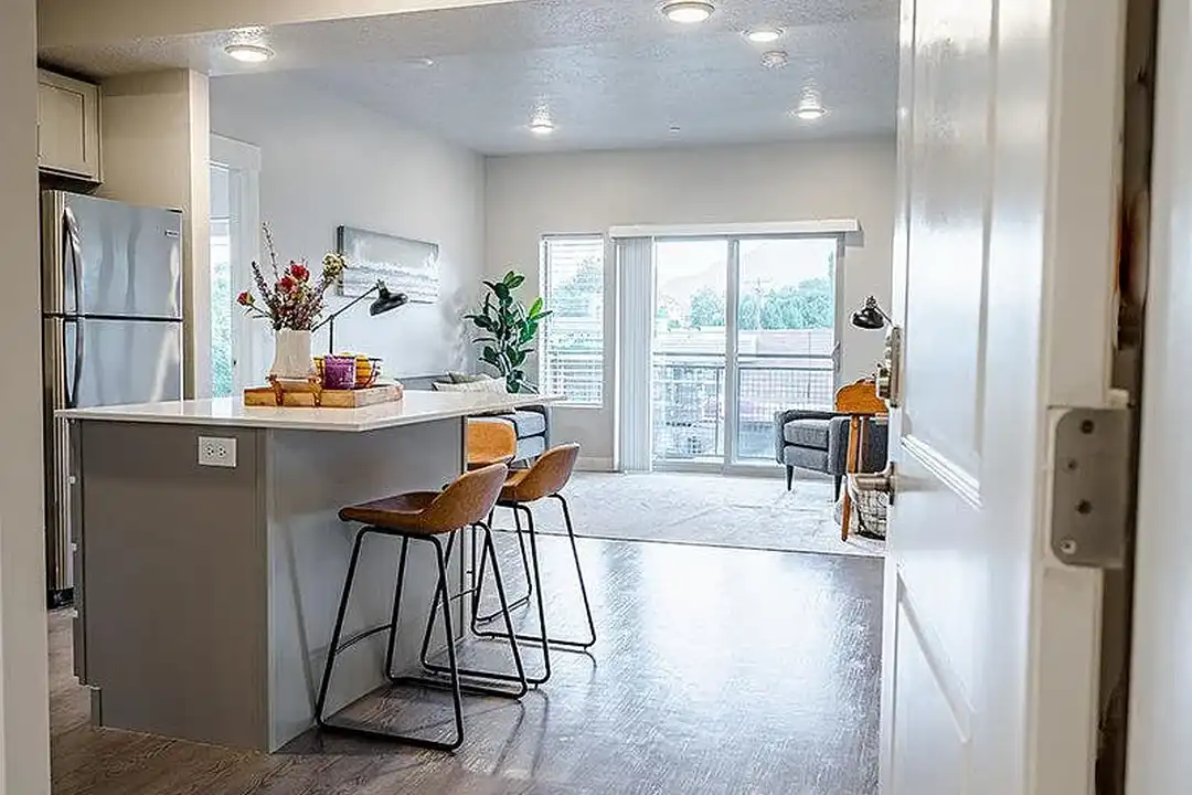Apartment in Ogden - View 5