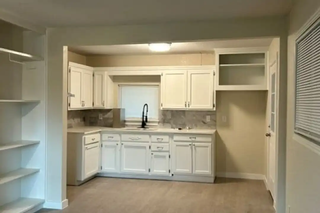 286 Brandywine Ave - View 4