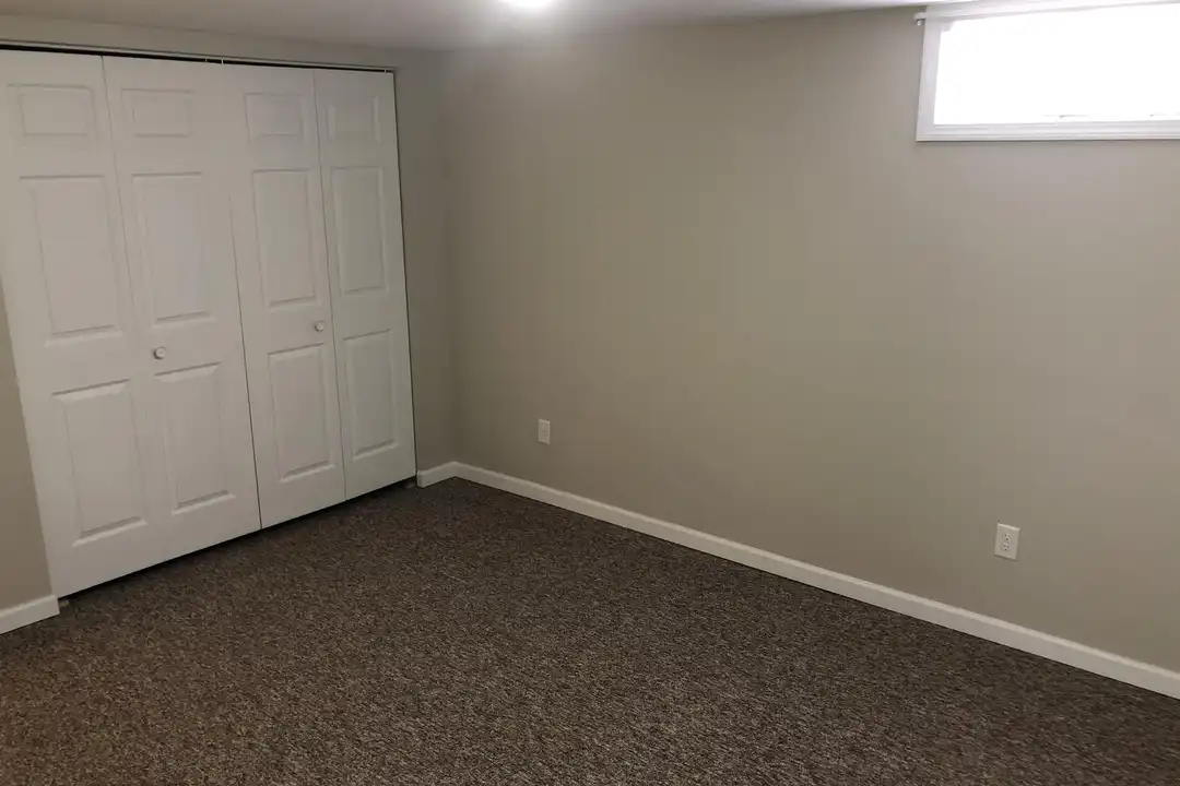 425 Oak St unit # 6 - View 5