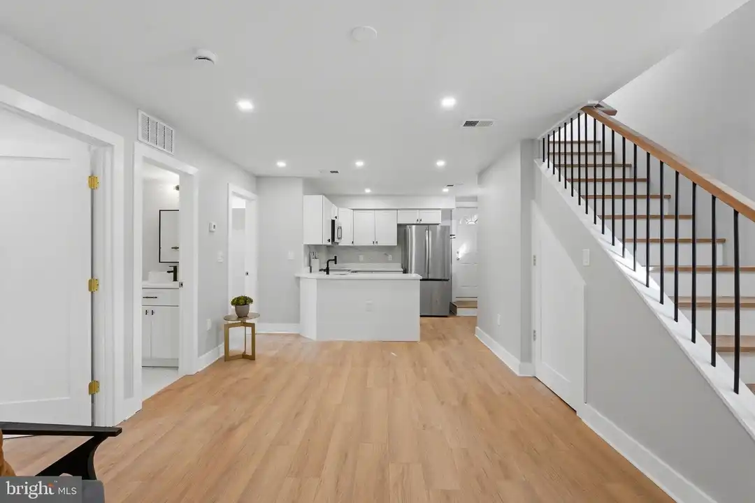 1301 Somerset Pl NW - View 6