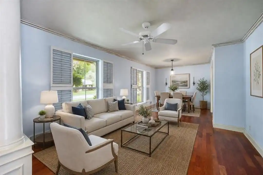 1404 Seminole Dr - View 2