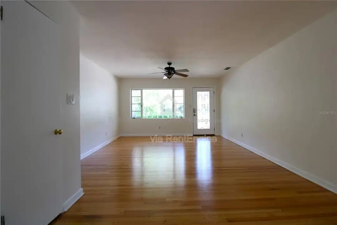 1639 Oakmont Ln - View 5