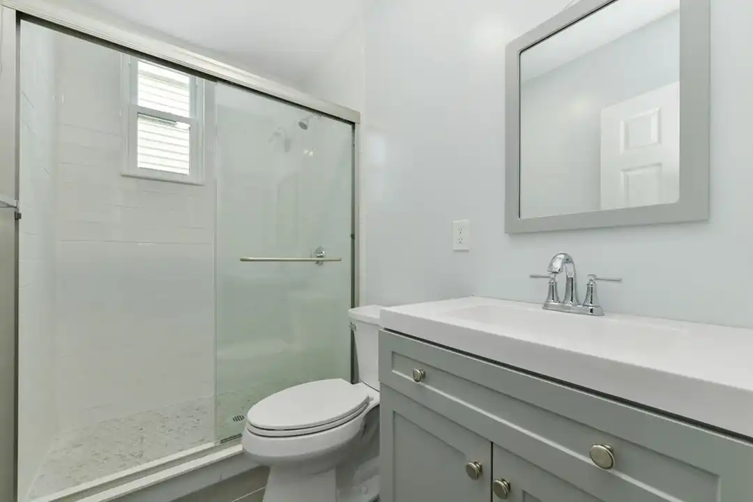 Apartment in Boston - View 5