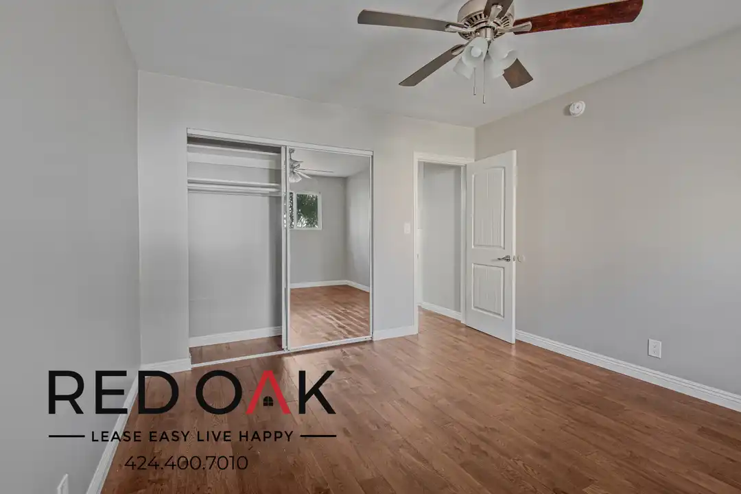 935 N Genesee Ave - View 4