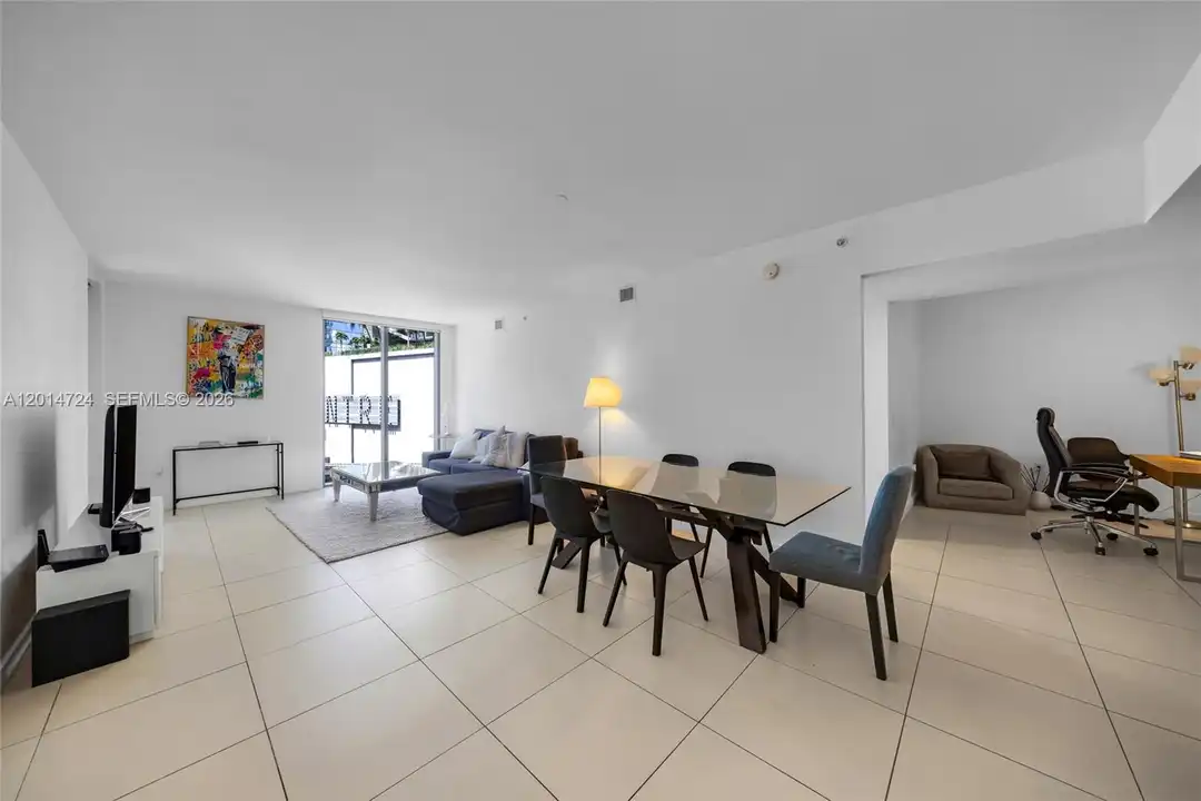 31 SE 6th St unit 907 - View 3