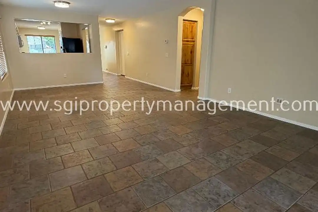 383 E Anastasia St - View 4