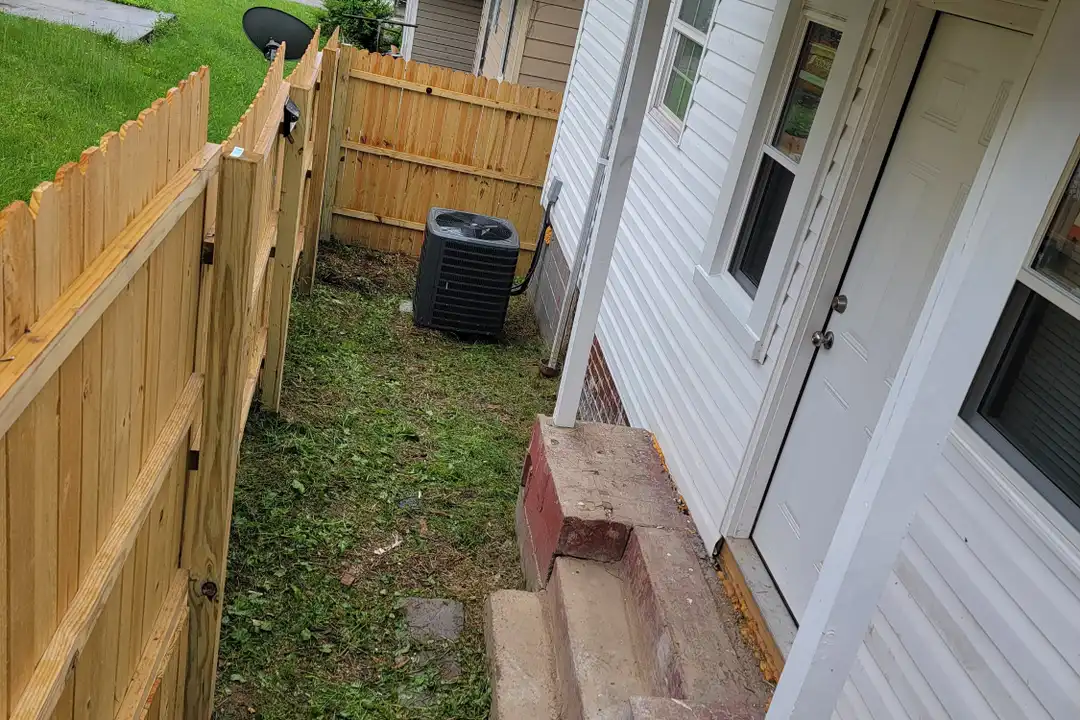 920 Hendrix Ave - View 5
