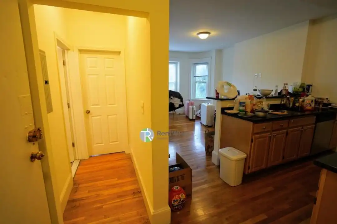 1322 Commonwealth Ave - More