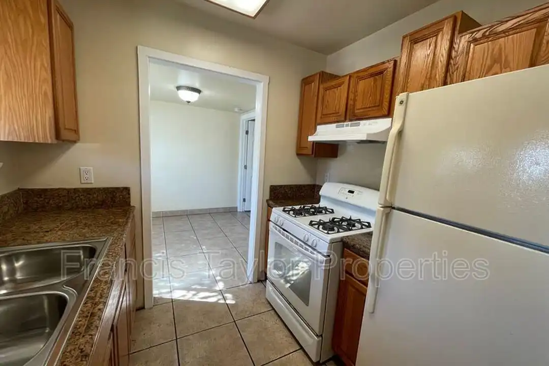 1214 S Escondido Blvd unit 6 - View 6