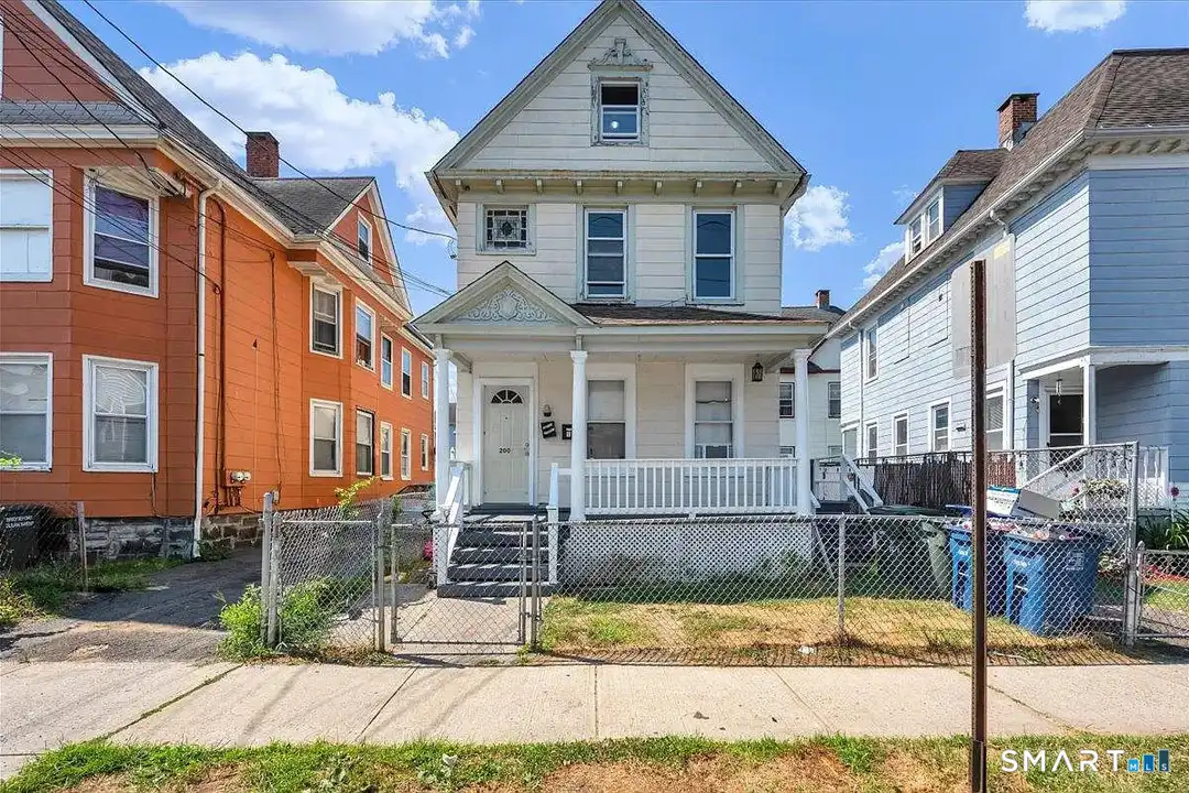 200 Ogden St unit 2 – photo 1