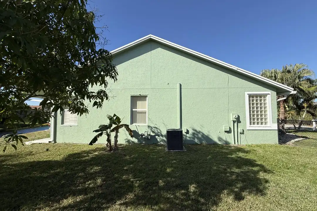1168 Hatteras Cir - View 3