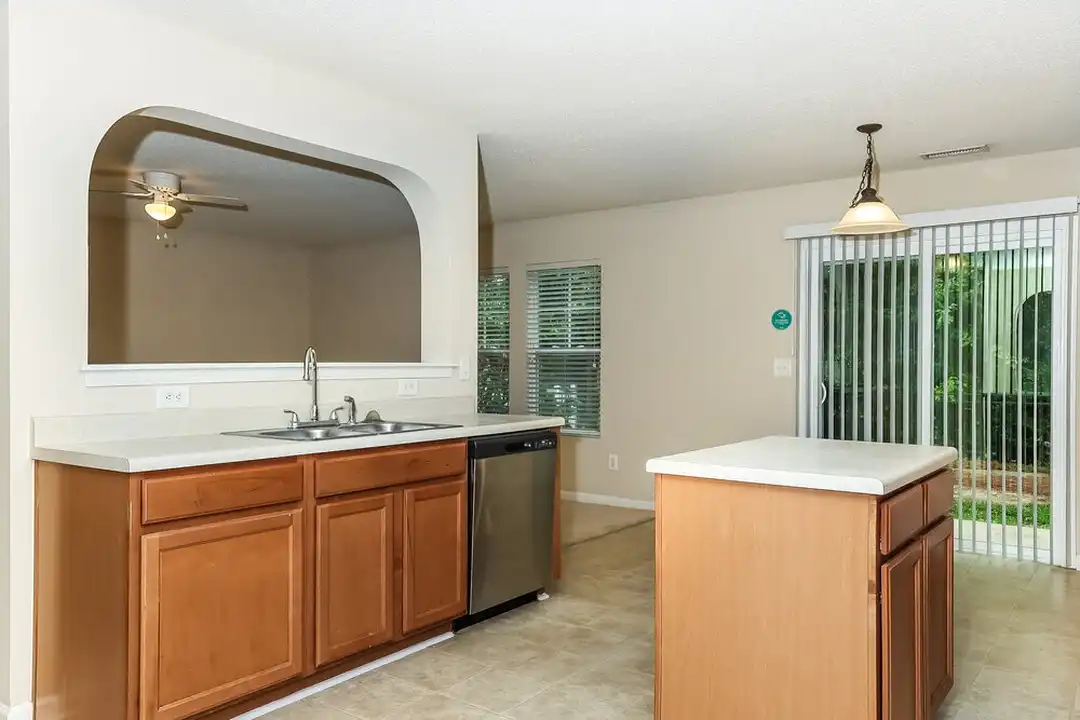 51 Valleyfield Dr - More