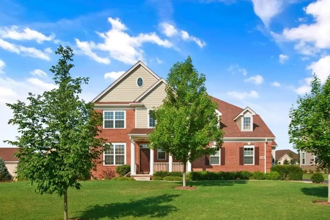 23590 Sanctuary Club Dr – photo 1 of 26
