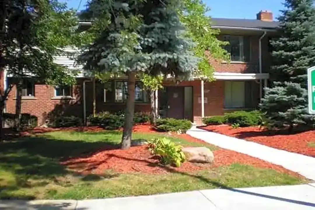 23628 Schoolcraft – pohled 5