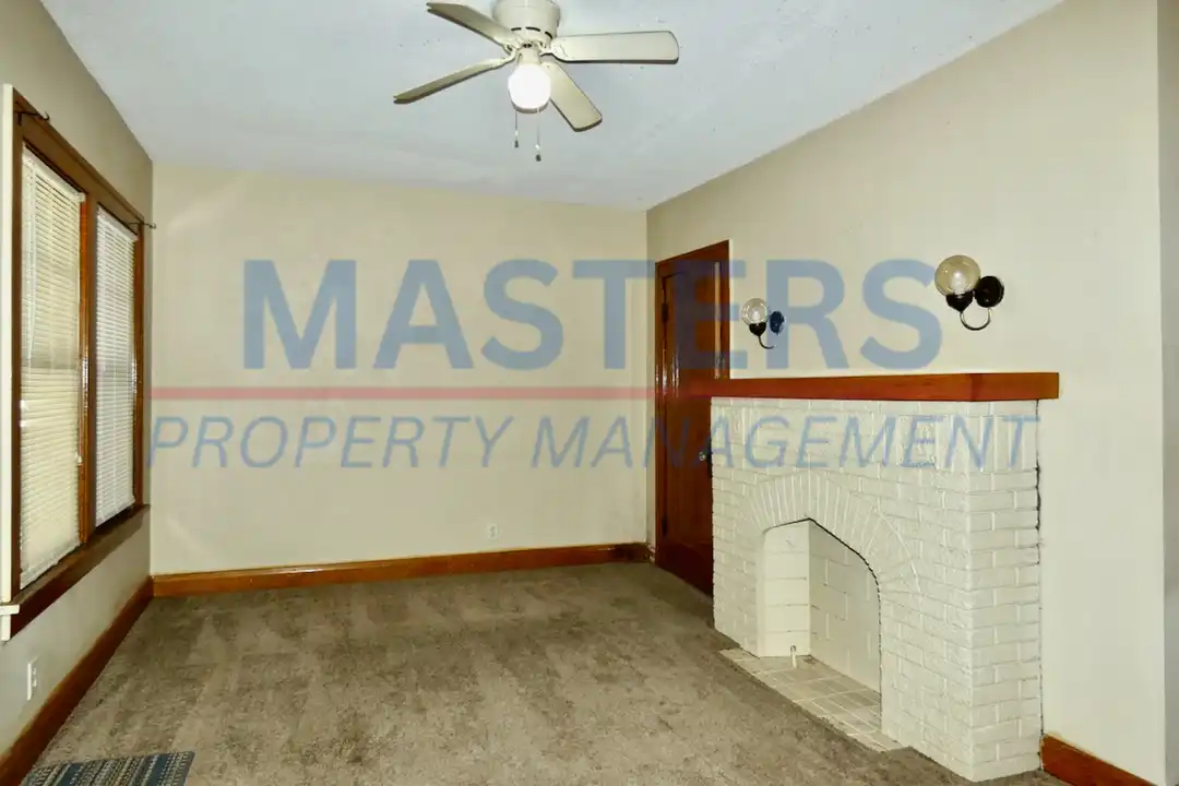 1133 Parkside Blvd unit Lower – photo 1