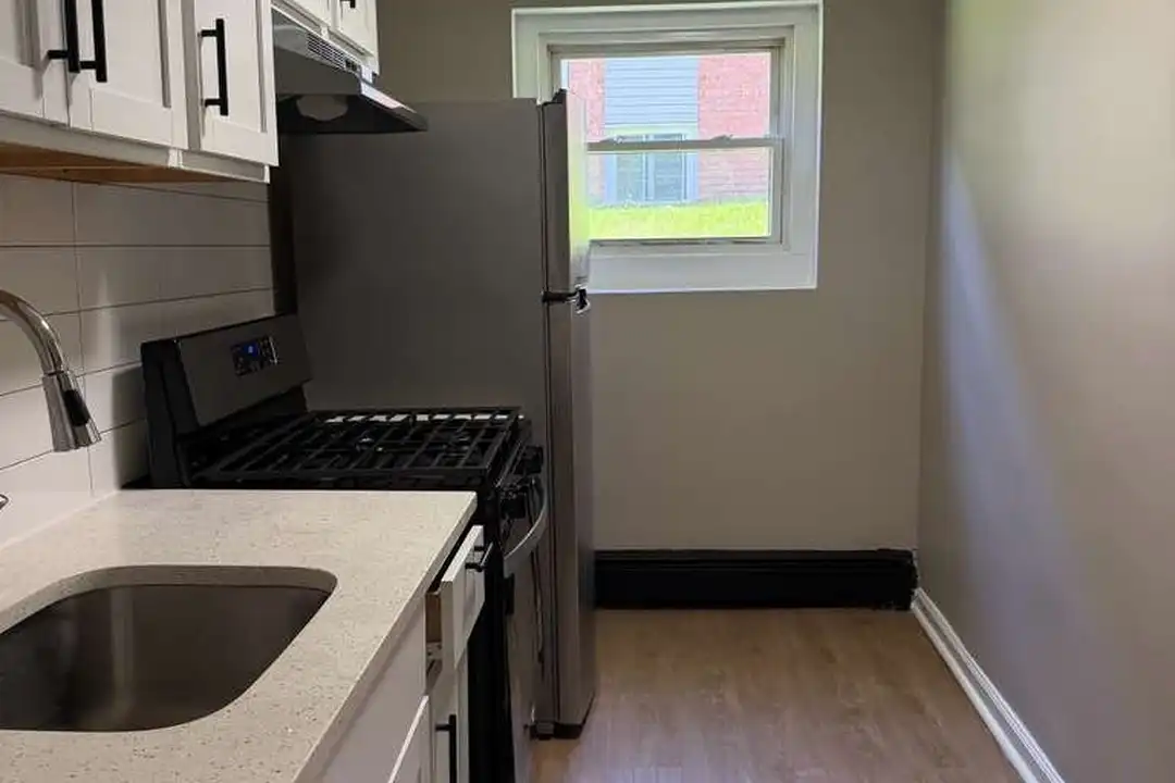 473 Park Ave unit A7 - View 3