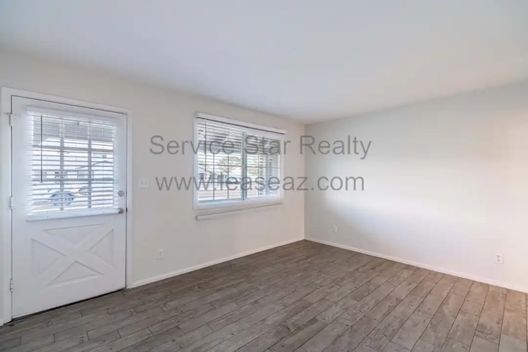 923 E Wesleyan Dr - View 5