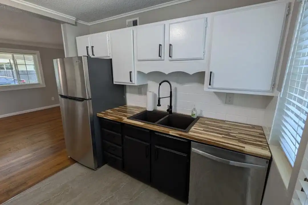 121 Nesper Rd - View 4