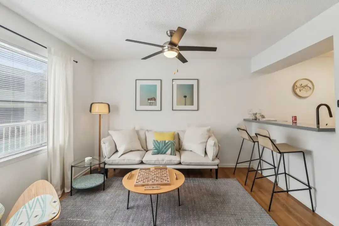 215 Jackson Keller Rd unit 202 - More