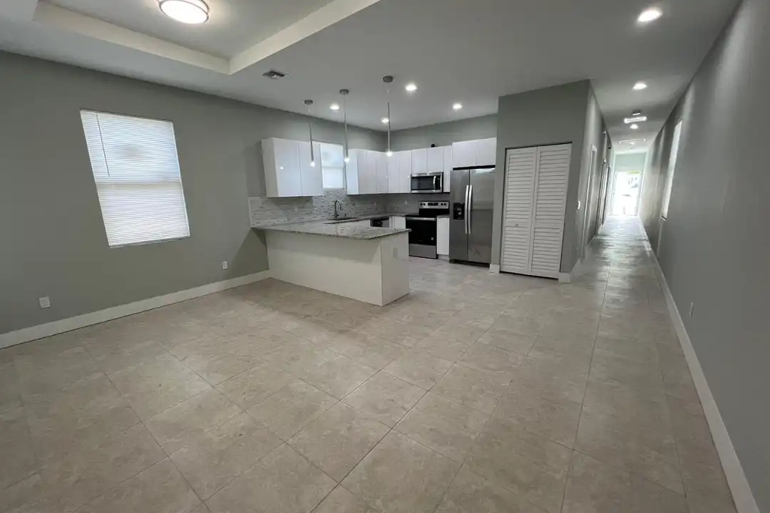 227 N E St - View 4