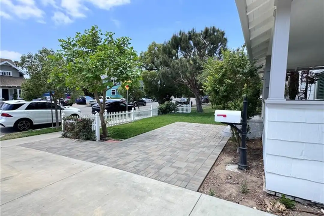 2716 S La Salle Ave – pohled 4
