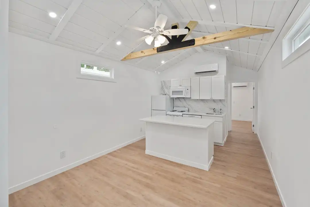 720 Pritchett Ln unit 25 – photo 1 of 12