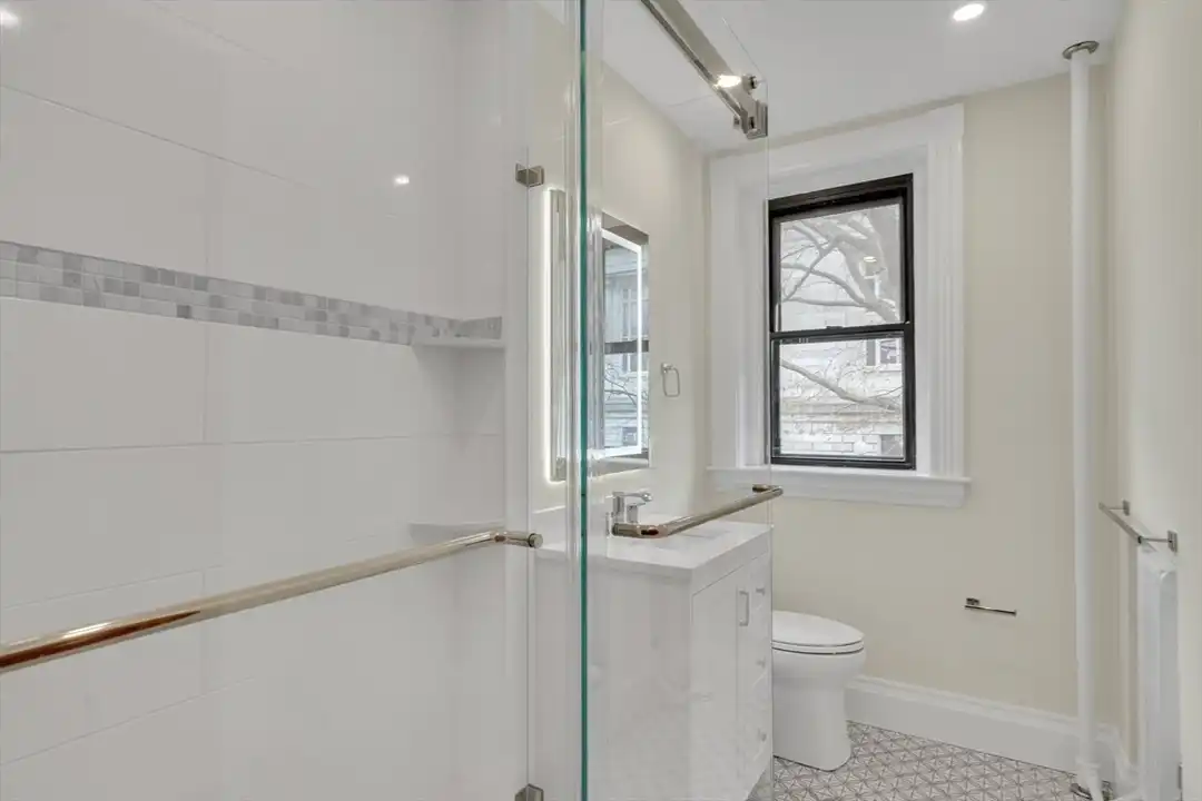 114 Fenway unit 6 - More