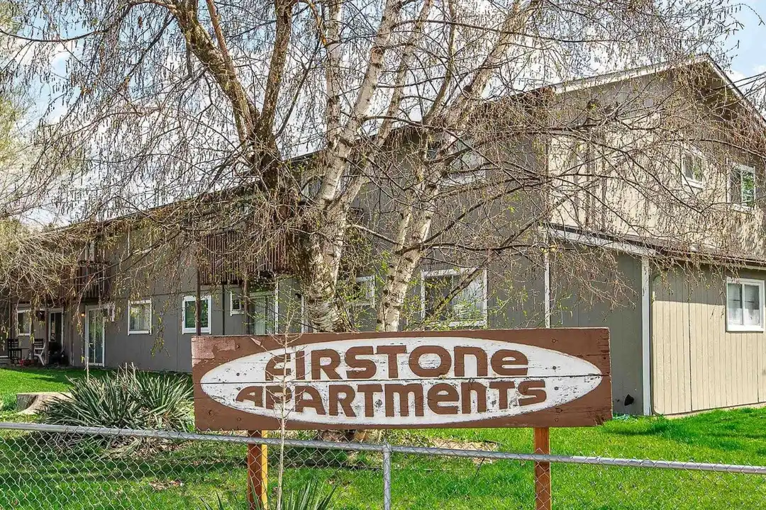 2310 E 1st Ave unit 3 – photo 1