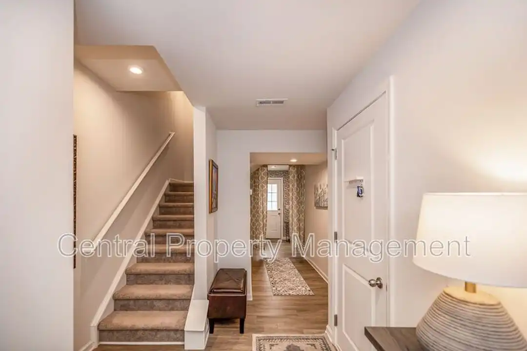 225 Coldwater Creek Ct - View 2