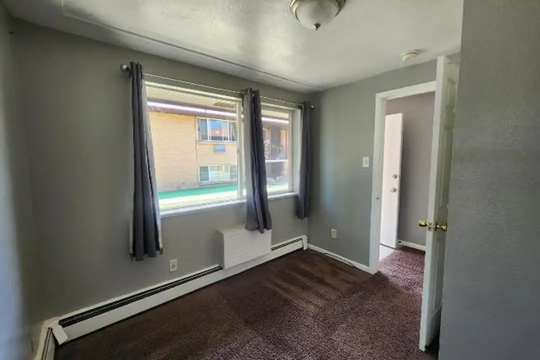 1753 Clinton St - View 4
