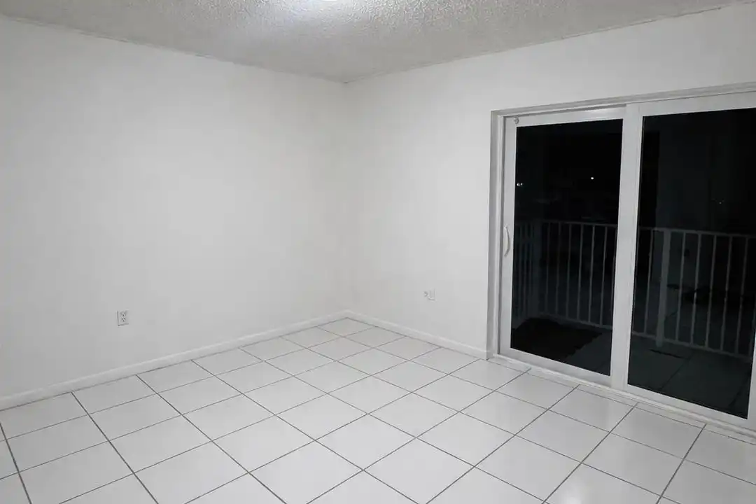17050 NW 55th Ave unit 8 - View 5