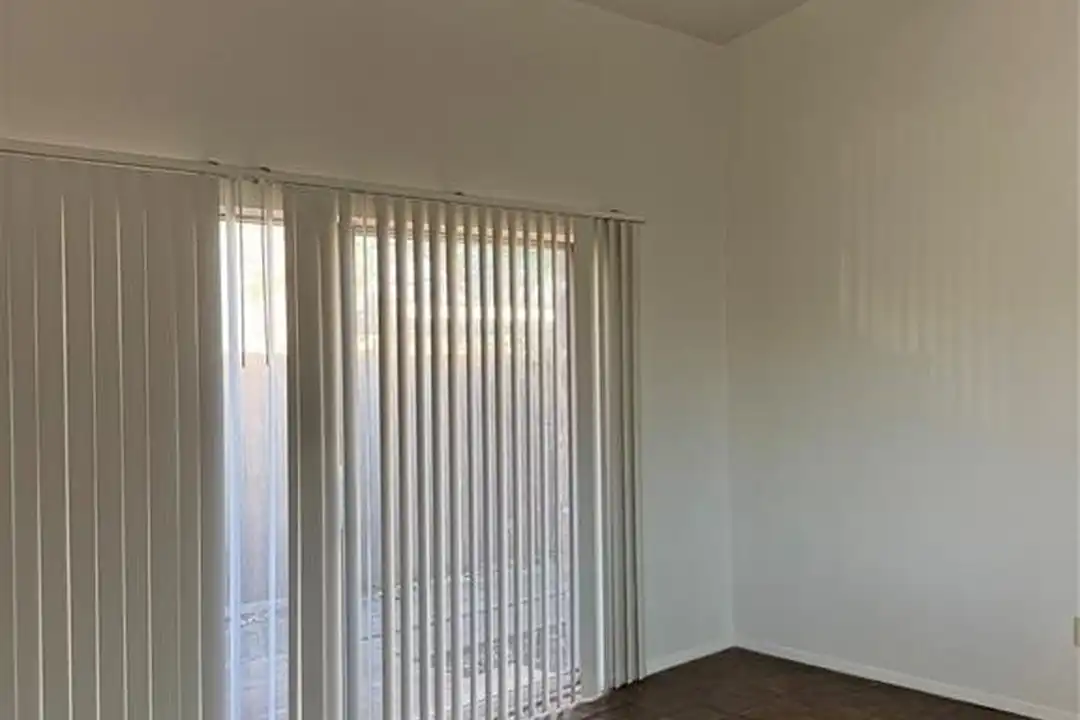 House in Dallas - View 3
