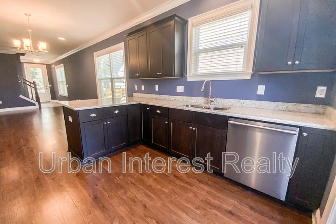 403 King St - View 6