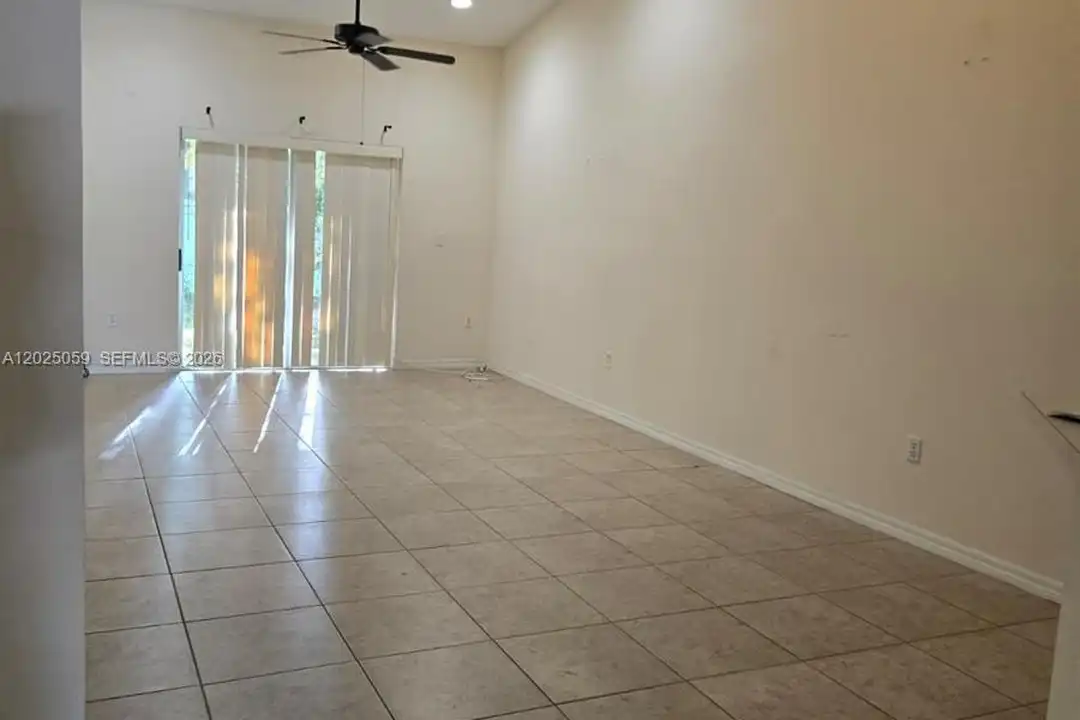 1158 NE 32nd Ave #1158 - More