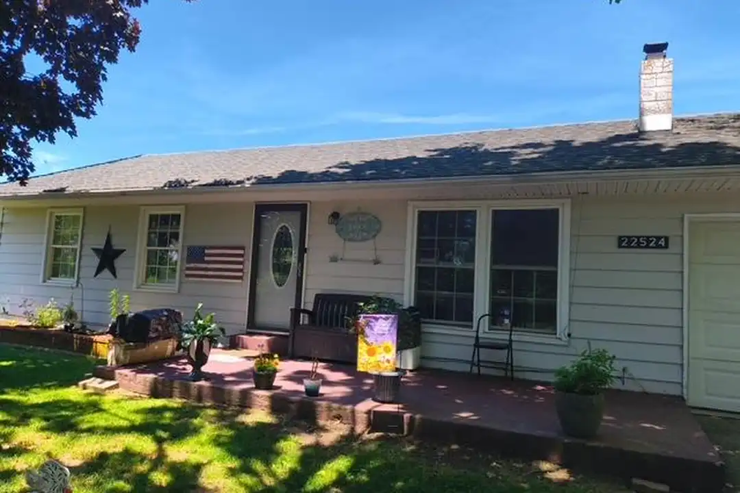 22524 Berry Knolls Dr – photo 1 of 32