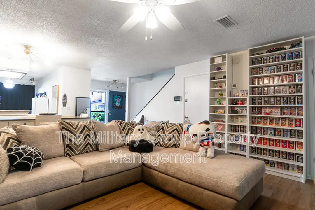 4814 Kingsmeadow Ln - View 3