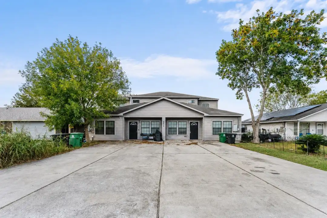 House in Houston - View 2