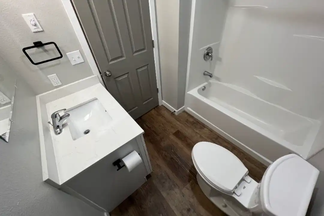 2400 20th Ave NW - View 6