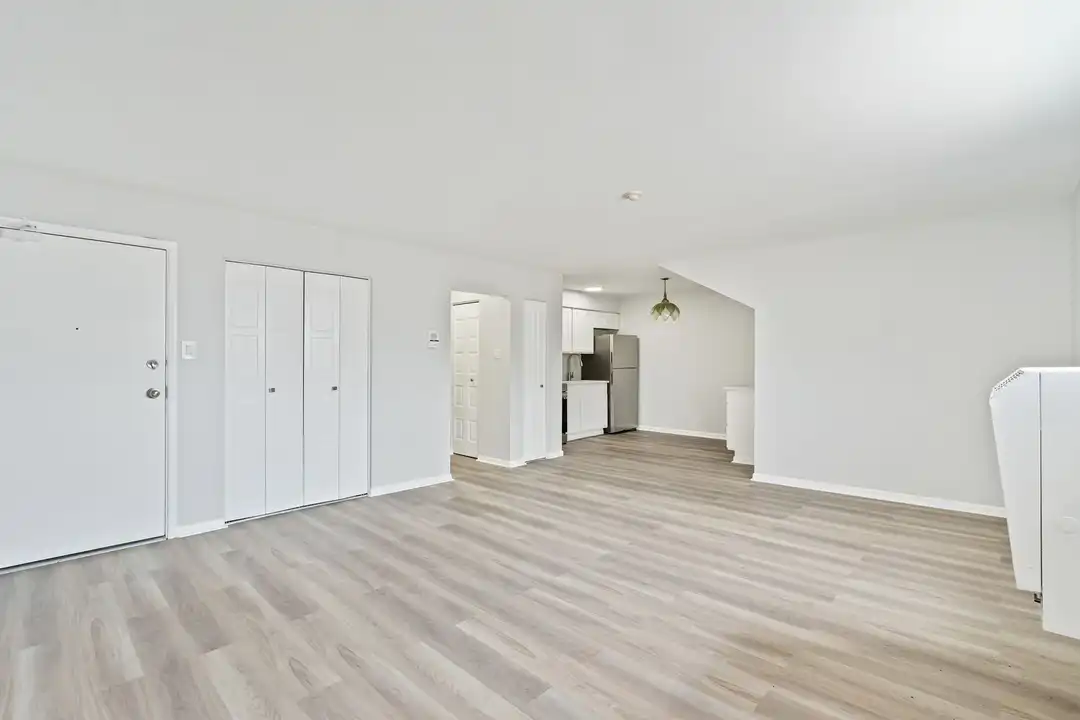 110 Butler St unit 403 - More