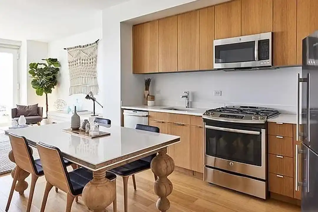 625 W 57th St unit 2252 - Vista 3