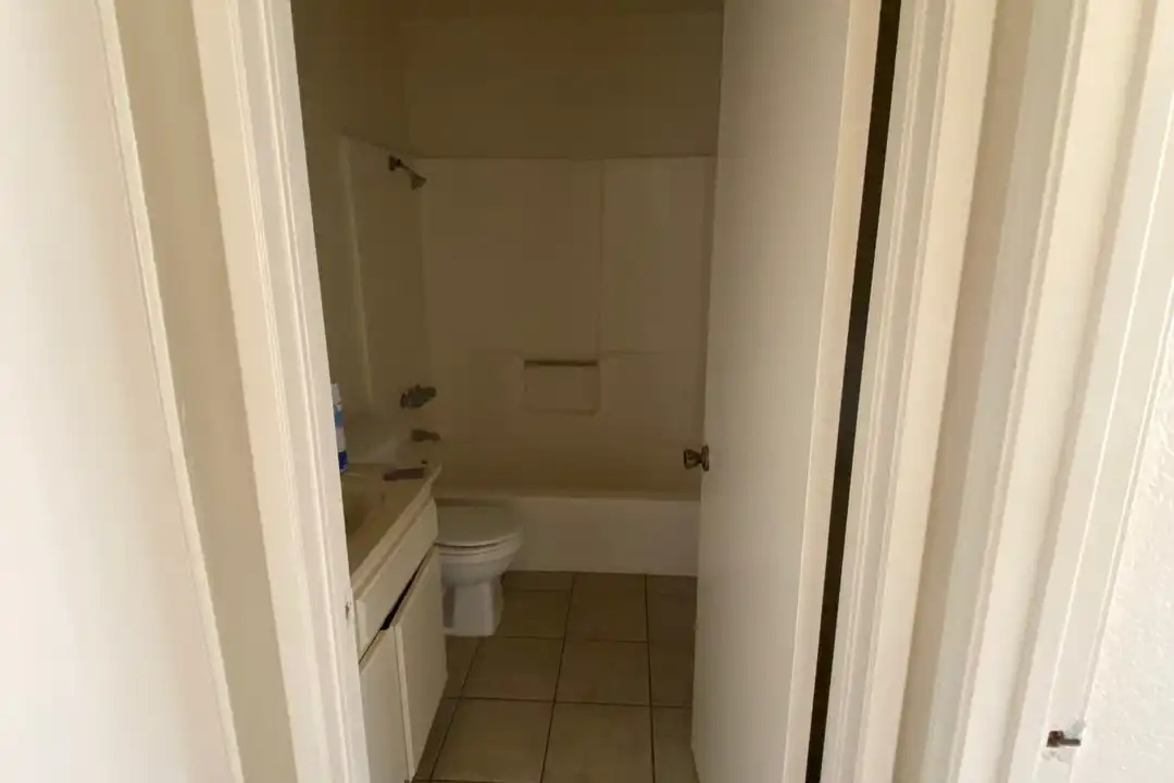 4063 W 130th St unit 4 - View 4