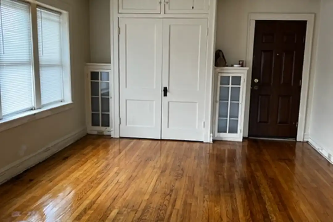 4402 Magoun Ave unit H - View 6