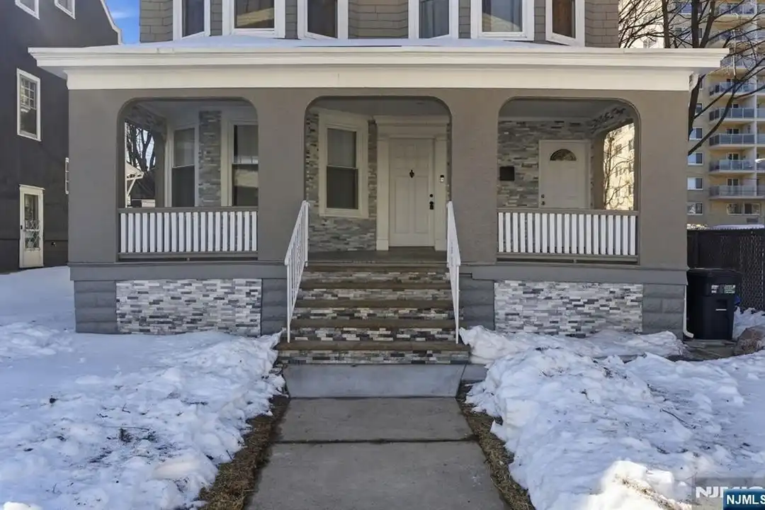 15 E Highland Ave - View 2